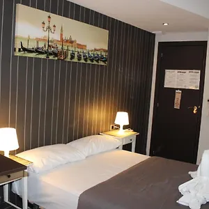 Guest house Bcn Condal