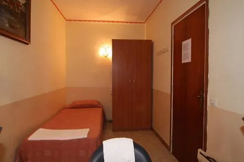 Hostal Rembrandt Барселона