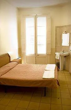 Hostal Rembrandt Barcelona 2*,  España